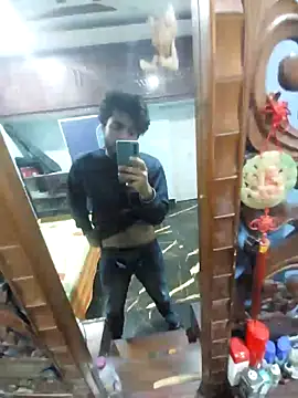 Snapshot of Dexiboy chatting on February 1, 10:48 am Dexiboy online show from February 1, 10:48 am