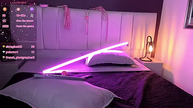 Snapshot of Dracu_dom chatting on December 6, 11:57 pm Dracu dom online show from December 6, 11:57 pm