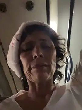 MireyaTorresGu online show from December 19, 1:12 am