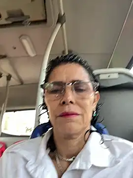 MireyaTorresGu online show from May 31, 12:23 pm