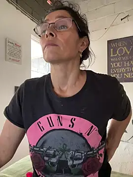 Snapshot of MireyaTorresGu chatting on July 11, 5:59 pm MireyaTorresGu online show from July 11, 5:59 pm