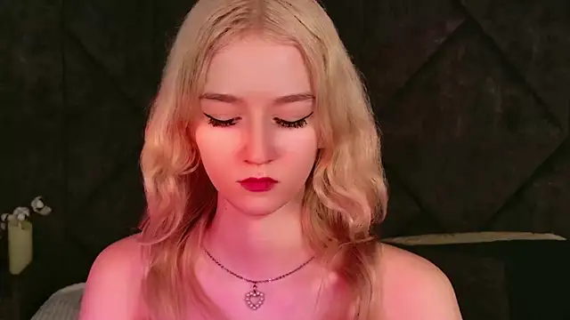 NaomiLoys online show from November 18, 10:52 am