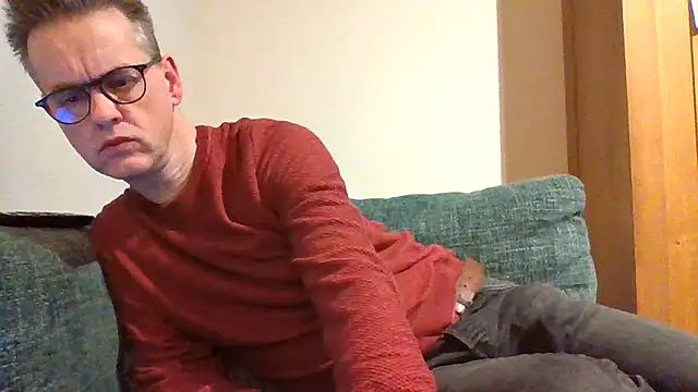 Snapshot of Hectorthyssen1 chatting on December 1, 11:36 pm Hectorthyssen1 online show from December 1, 11:36 pm