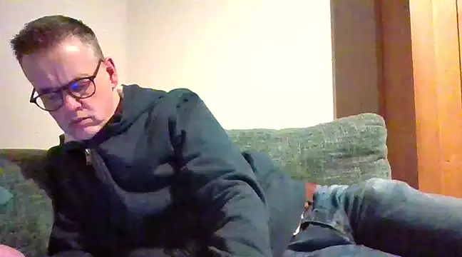 Snapshot of Hectorthyssen1 chatting on February 2, 11:00 pm Hectorthyssen1 online show from February 2, 11:00 pm