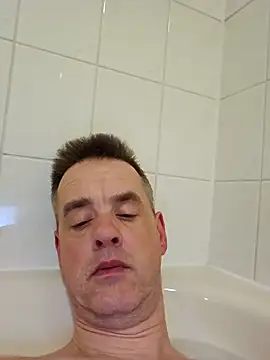 Snapshot of Hectorthyssen1 chatting on February 10, 8:00 pm Hectorthyssen1 online show from February 10, 8:00 pm