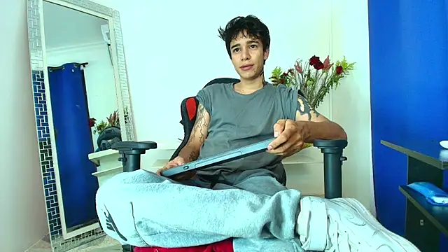 Zacktk7 online show from February 12, 8:18 pm