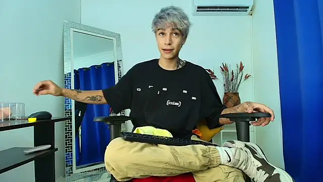 Zacktk7 online show from February 26, 8:22 pm