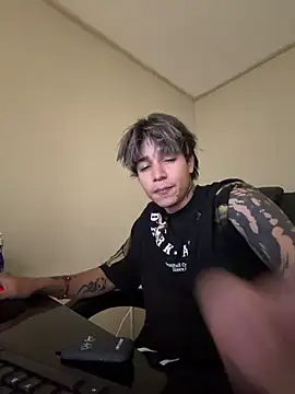 Zacktk7 online show from April 28, 8:25 pm