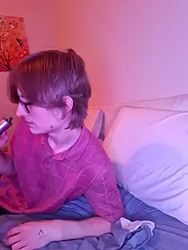 Snapshot of IzanamiNova chatting on January 8, 4:23 am IzanamiNova online show from January 8, 4:23 am