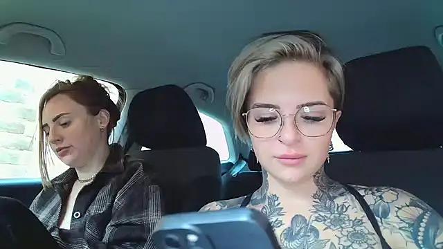 Snapshot of Alexandersonxo chatting on December 21, 1:10 pm Alexandersonxo online show from December 21, 1:10 pm