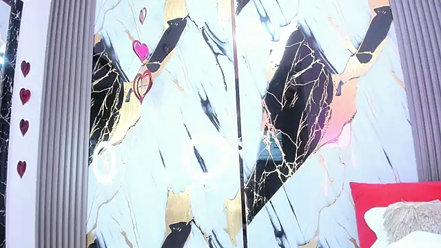 sophiee evanss  online show from February 1, 6:40 pm