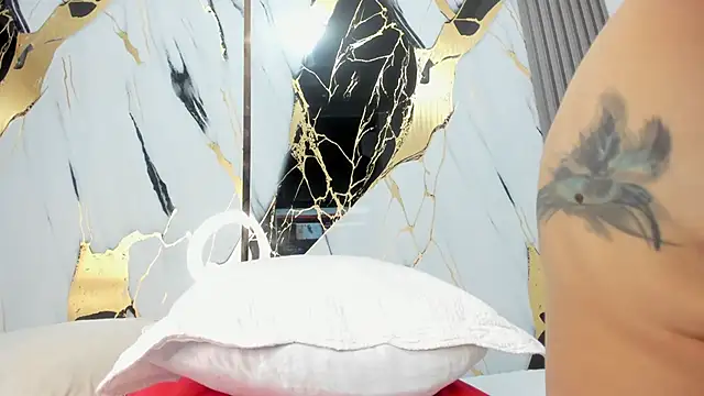 sophiee evanss  online show from February 21, 10:07 am