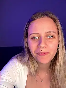 lunawolf21 online show from January 5, 6:44 pm