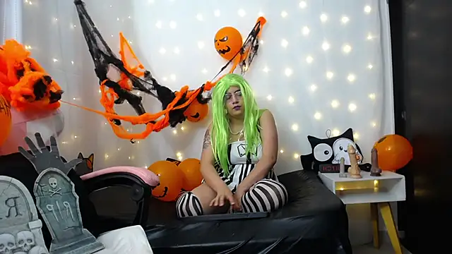 Niuk mei online show from October 28, 7:27 pm