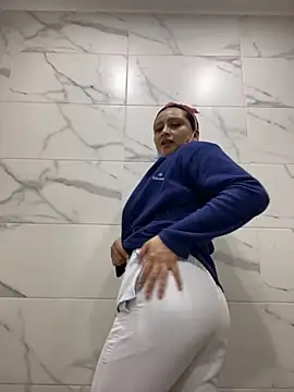 Snapshot of Keittly_ chatting on November 21, 6:50 pm Keittly online show from November 21, 6:50 pm