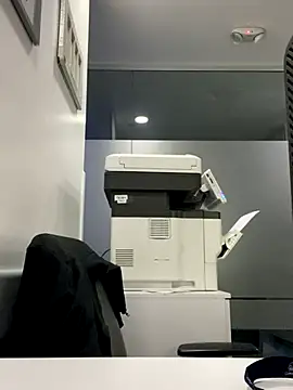 Snapshot of Keittly_ chatting on December 3, 3:36 am Keittly online show from December 3, 3:36 am