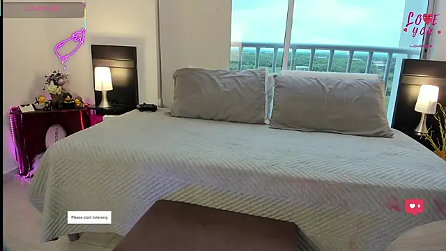 AndreaVelasco online show from April 24, 4:09 pm