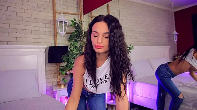 CarlaWhite online show from March 13, 4:41 am