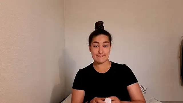 Aria Blisss online show from July 6, 1:02 am