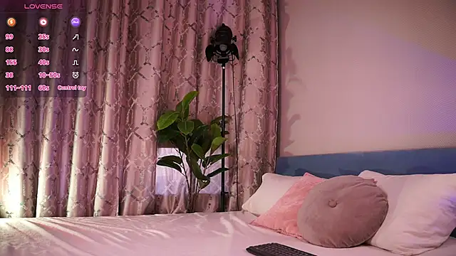 Snapshot of mind_game chatting on September 11, 5:51 am mind game online show from September 11, 5:51 am