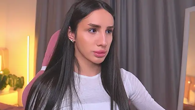 Kim Oberlin  online show from November 11, 11:32 am