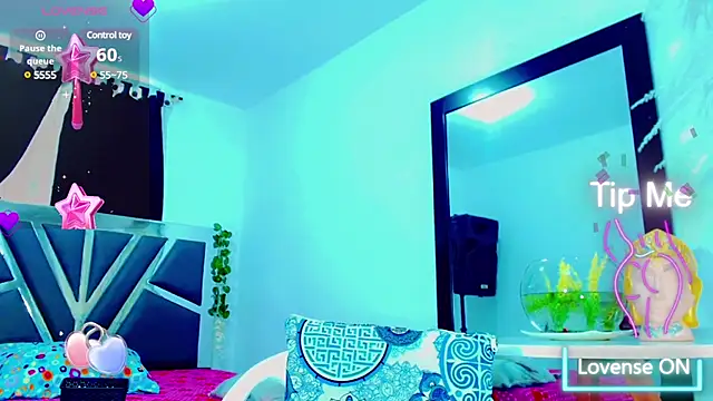 nauthyvalentina online show from February 7, 8:42 pm