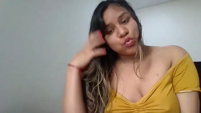 stephanieross202cl online show from February 22, 9:35 pm