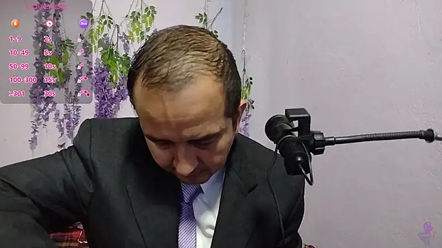 yazforeSolo online show from September 25, 1:04 pm