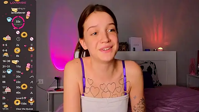 Snapshot of Sweet_Evva chatting on November 10, 5:34 pm Sweet Evva online show from November 10, 5:34 pm