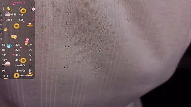 Snapshot of Sweet_Evva chatting on December 3, 3:32 pm Sweet Evva online show from December 3, 3:32 pm