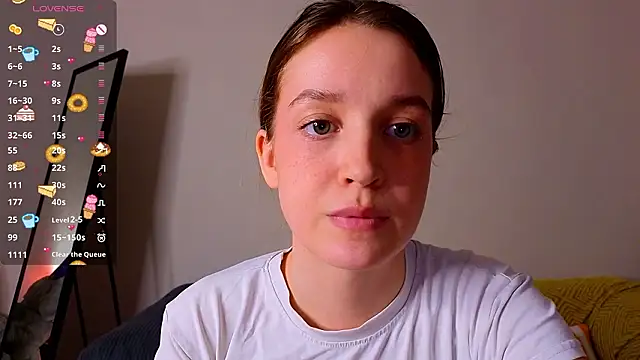 Snapshot of Sweet_Evva chatting on March 16, 3:05 pm Sweet Evva online show from March 16, 3:05 pm