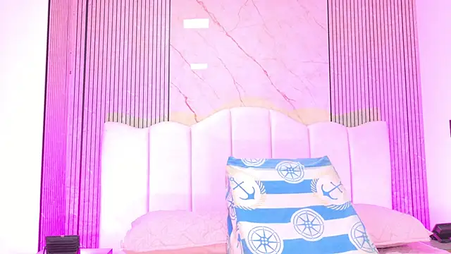 Snapshot of Sofia_martiin chatting on February 4, 3:12 am Sofia martiin online show from February 4, 3:12 am