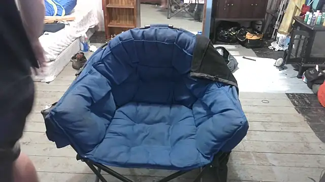 ScubaStevex online show from March 17, 5:16 pm