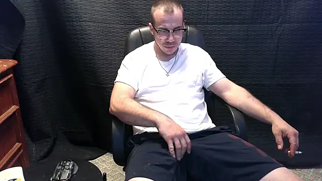 ScubaStevex online show from November 24, 6:51 pm