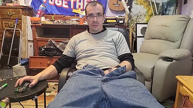 ScubaStevex online show from February 2, 10:08 pm