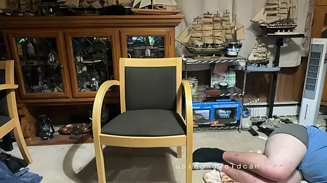 ScubaStevex online show from May 7, 7:58 am
