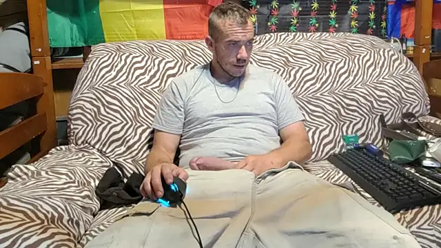 ScubaStevex online show from July 14, 11:38 am