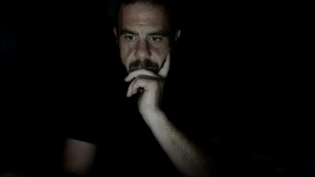 Snapshot of chased21 chatting on November 10, 6:23 am chased21 online show from November 10, 6:23 am