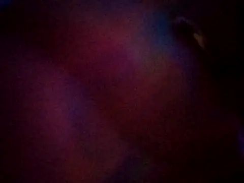 Snapshot of ich411983 chatting on December 10, 10:37 pm ich411983 online show from December 10, 10:37 pm