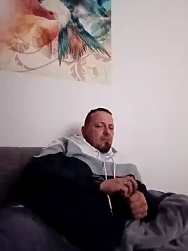 Snapshot of ich411983 chatting on October 29, 11:06 pm ich411983 online show from October 29, 11:06 pm