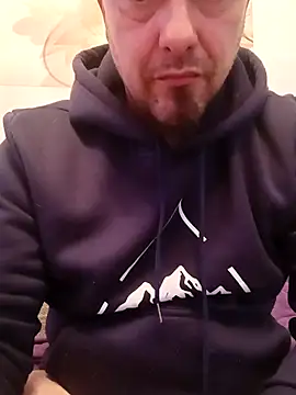 ich411983 online show from January 15, 7:13 am