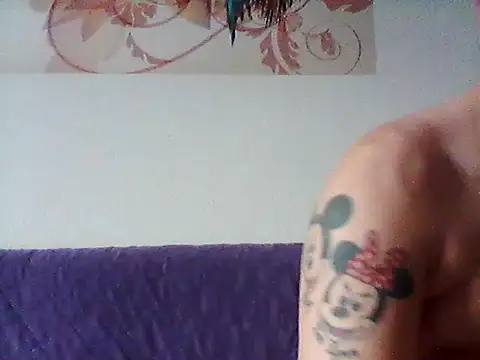 ich411983 online show from April 13, 8:31 am