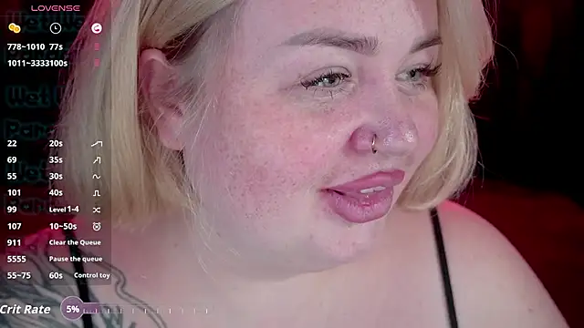 Snapshot of ZaraReignn chatting on November 16, 2:11 pm ZaraReignn online show from November 16, 2:11 pm