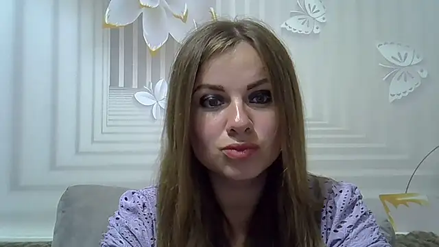 Snapshot of TinaFun4u chatting on July 10, 8:22 pm TinaFun4u online show from July 10, 8:22 pm