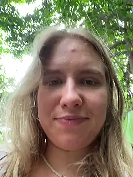 fluffy bunnyxxx online show from December 27, 4:26 am