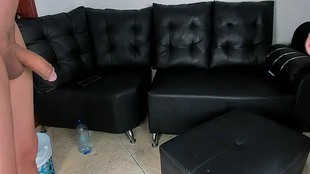 Snapshot of SeductionXlive chatting on May 11, 2:45 pm SeductionXlive online show from May 11, 2:45 pm