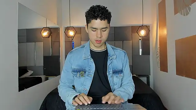 LiamNovak online show from March 15, 1:06 pm