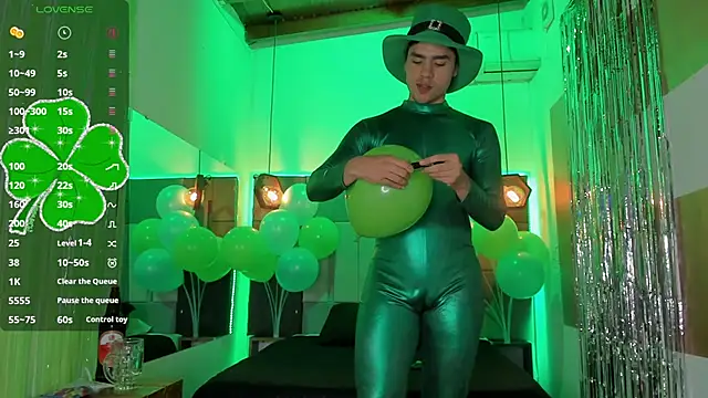 LiamNovak online show from March 17, 11:35 am