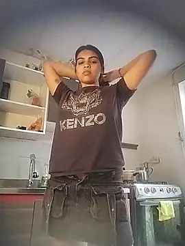 Snapshot of Pocahontas_Princess_ chatting on May 25, 8:37 pm Pocahontas Princess online show from May 25, 8:37 pm
