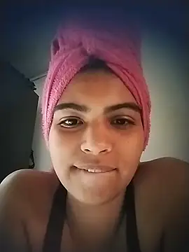 Snapshot of Pocahontas_Princess_ chatting on May 27, 9:45 pm Pocahontas Princess online show from May 27, 9:45 pm